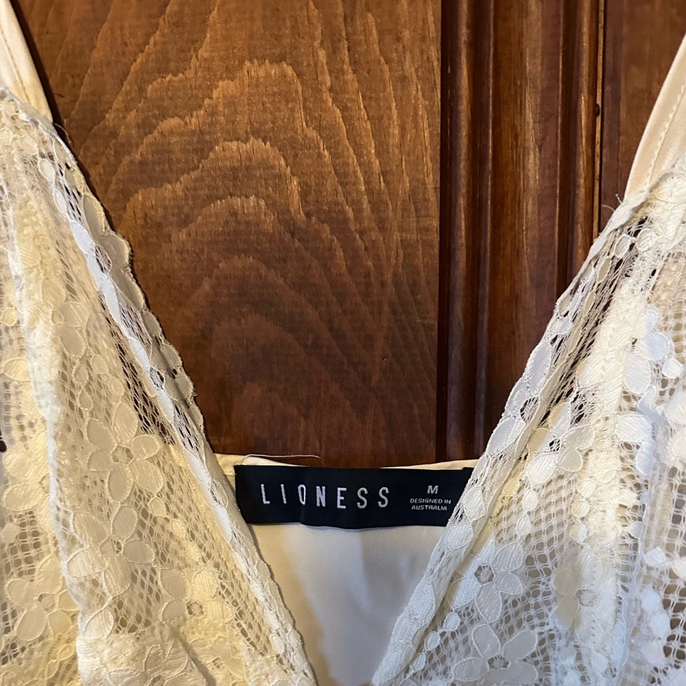 Dress - Picture 6 of 8